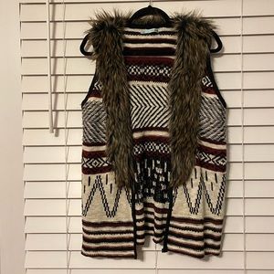 Faux fur trim vest
